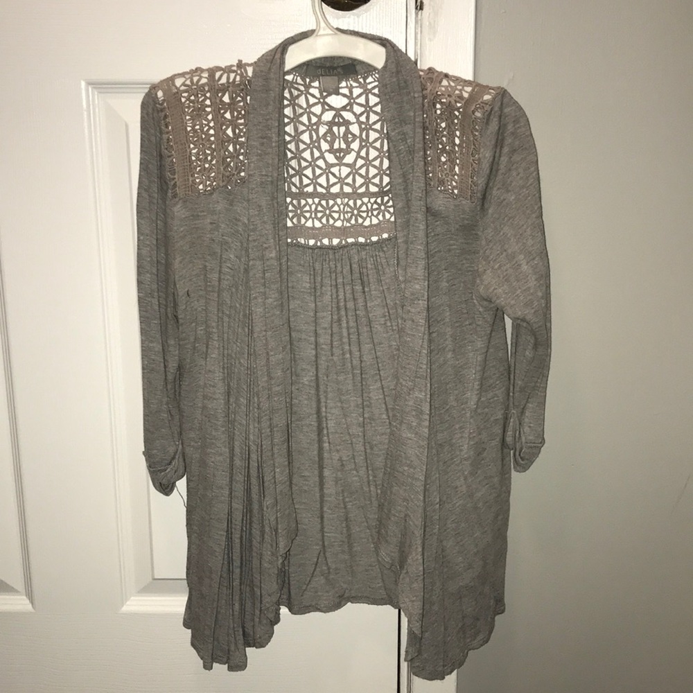 Light gray cardigan with cut out shoulder blades